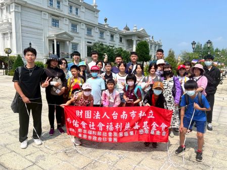 「溫馨五月天・親子漫遊趣」母親節共融活動